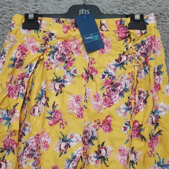 NWT HAPPY LEGS PANT. - Picture 7 of 7